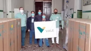 Leia mais sobre o artigo Empresa Vale repassa doação de oito respiradores para Santa Casa de Corumbá
