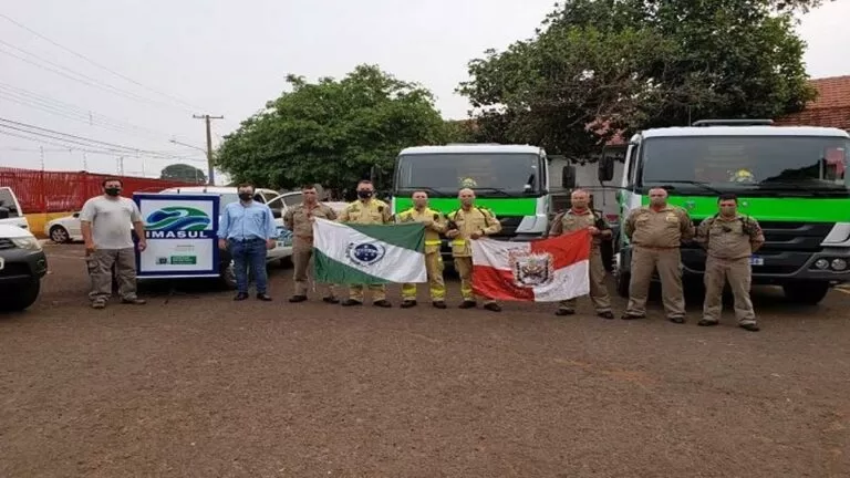 Governo envia equipamentos de combate a incêndio e caminhões-pipa para Costa Rica e Corumbá