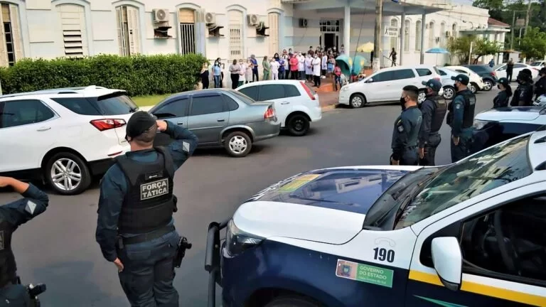 Profissionais de Saúde são homenageados pela PM em Corumbá | Vídeo