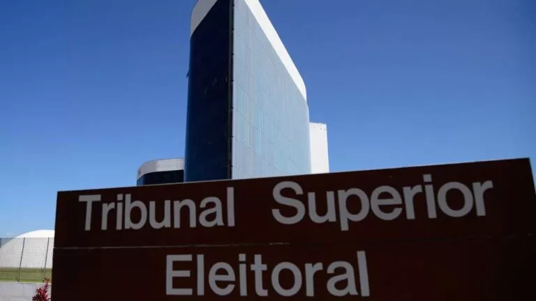 Termina hoje prazo para partidos definirem candidatos às eleições