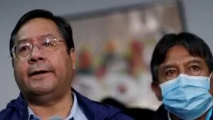 Leia mais sobre o artigo Eleições na Bolívia: projeções dão vitória a candidato de Evo Morales, mas atraso em contagem cria tensão