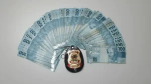 Leia mais sobre o artigo PF apreendeu R$ 44 mil em endereços ligados a investigados por fraudes na Prefeitura de Corumbá