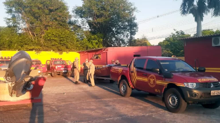 Bombeiros seguem para Serra do Amolar e reforçam combate aos incêndios no Pantanal