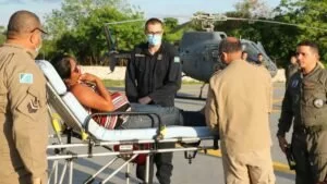 Leia mais sobre o artigo Gestante é resgata por helicóptero da Marinha na região de Porto Índio