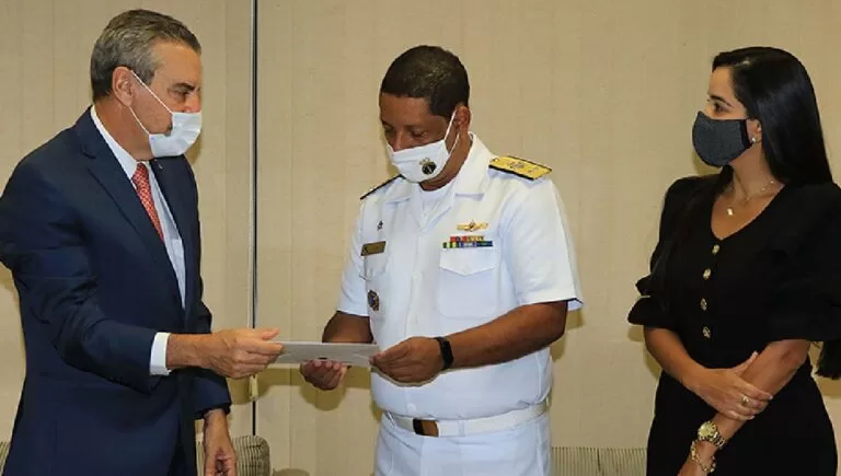 Marinha oferece estrutura para levar vacina contra Covid-19 a regiões de difícil acesso