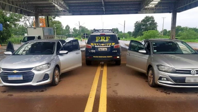 Adolescentes são apreendidos pela PRF quando levavam carros roubados para Corumbá