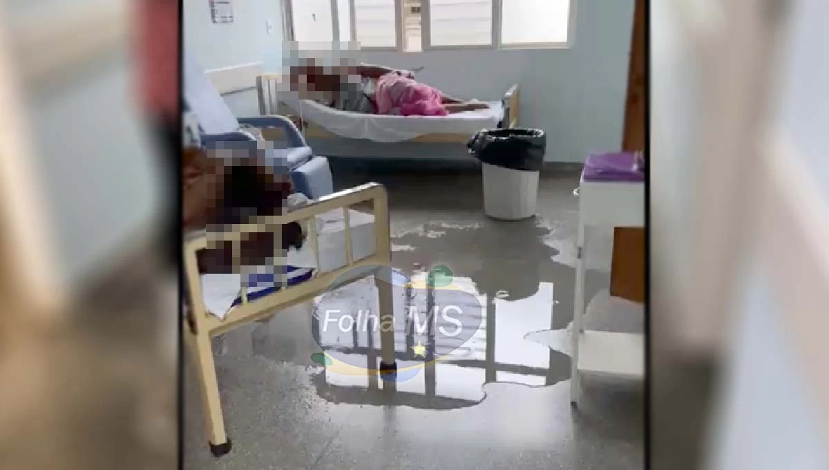 Você está visualizando atualmente Vídeo: Pacientes ficam em meio a goteiras na Maternidade de Corumbá