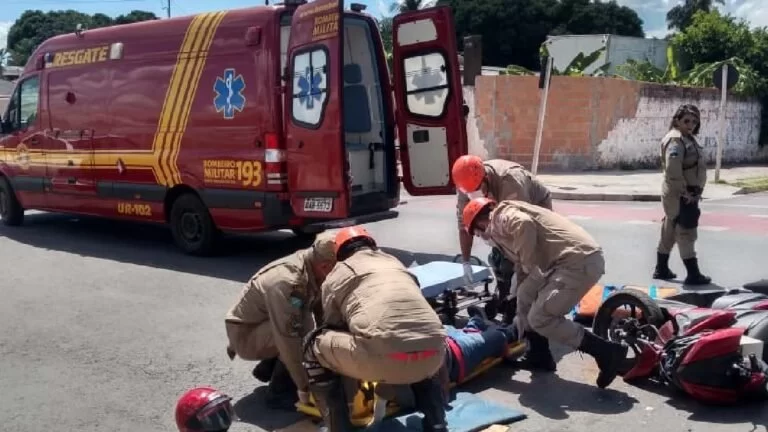 colisão carro x moto