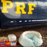 Boliviano é preso pela PRF com cocaína escondida em travesseiro e caixa de lasanha