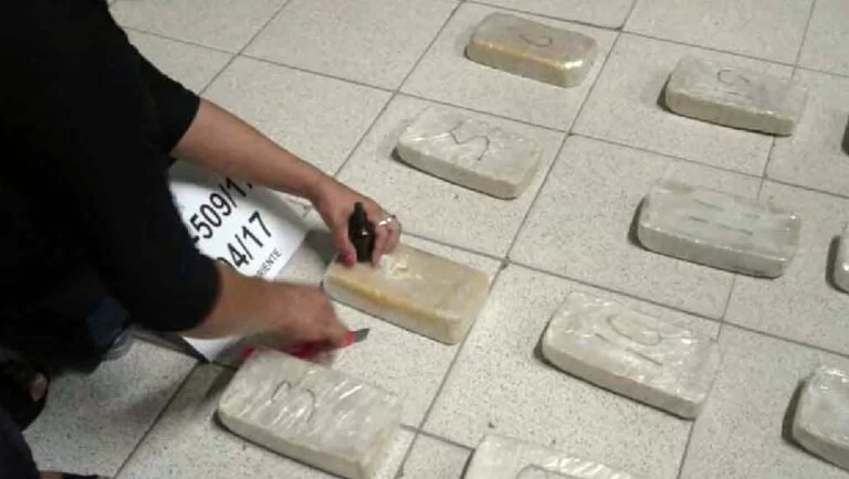 Traficantes são presos na Bolívia ao levarem 152 quilos de cocaína para fronteira de Corumbá