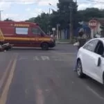 Bombeiros socorrem motociclista no bairro Maria Leite