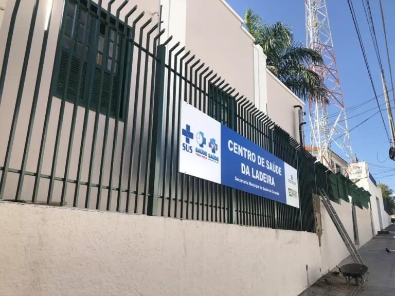 Centro de Saúde da Ladeira segue com vacinação para idosos a partir de 76 anos