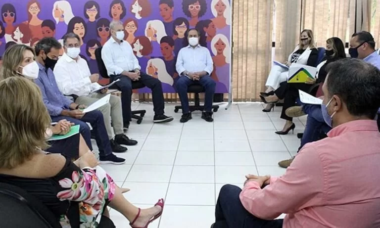 Após conversa com comerciantes, governo decide manter medidas restritivas de combate ao Covid-19