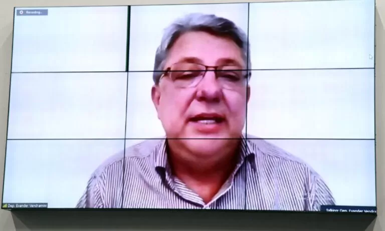 Evander cobra fiscalização na prestação de serviço de internet em Corumbá e Ladário