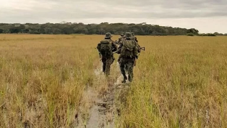Justiça condena ex-militar e dois civis por extorquir bolivianos na fronteira de Corumbá