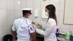 Leia mais sobre o artigo Marinha inicia nesta terça vacinação de militares em Ladário