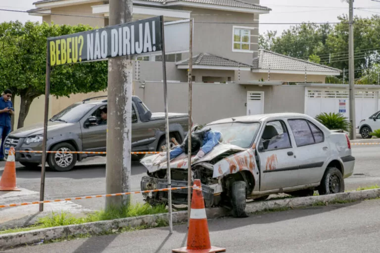 Ação do Maio Amarelo chama atenção para perigosa mistura entre álcool e direção