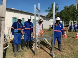 Leia mais sobre o artigo Ilumina Pantanal começa atendendo pantaneiros da região da Nhecolândia