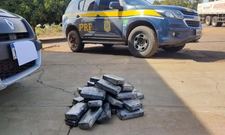 Casal transportava drogas em carro junto com filhos de 1 e 3 anos na BR-262