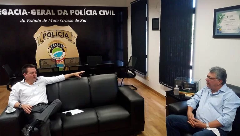Em encontro com deputado, Delegado-Geral confirma envio de policiais civis para Corumbá e Ladário