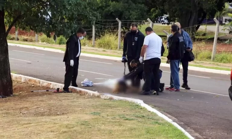 Jovem morre atropelada ao tentar impedir namorado bêbado de dirigir