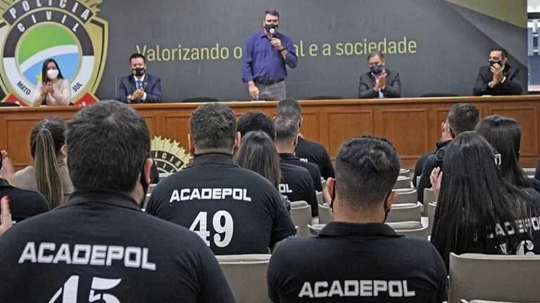 Governo amplia vagas do concurso da Polícia Civil e nomeia 225 investigadores e escrivães