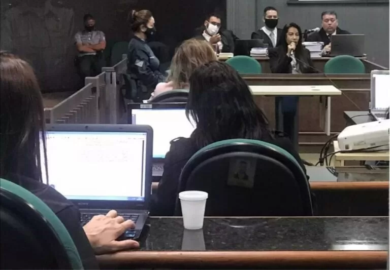 Por 4 a 3, júri absolve tenente-coronel da PM que matou marido