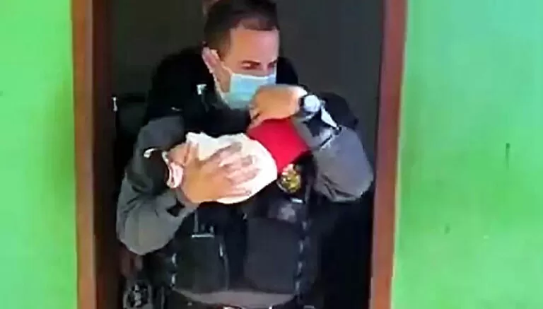 Mulher é acusada de deixar bebê de dois meses como “garantia” em boca de fumo em MT