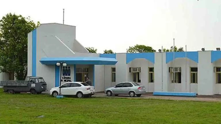 Justiça mantém suspensão de concurso em Ladário até inclusão de cotas raciais de 30% das vagas no edital.