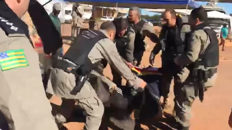 Fim da caçada: Serial killer Lázaro Barbosa morre em troca de tiros com a Polícia | vídeo