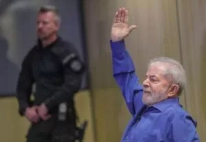 Leia mais sobre o artigo Nova pesquisa mostra que Lula vence Bolsonaro em vários cenários