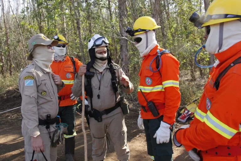 Bombeiros de MS aumentam o efetivo de combate a incêndios em quatro regiões do Pantanal