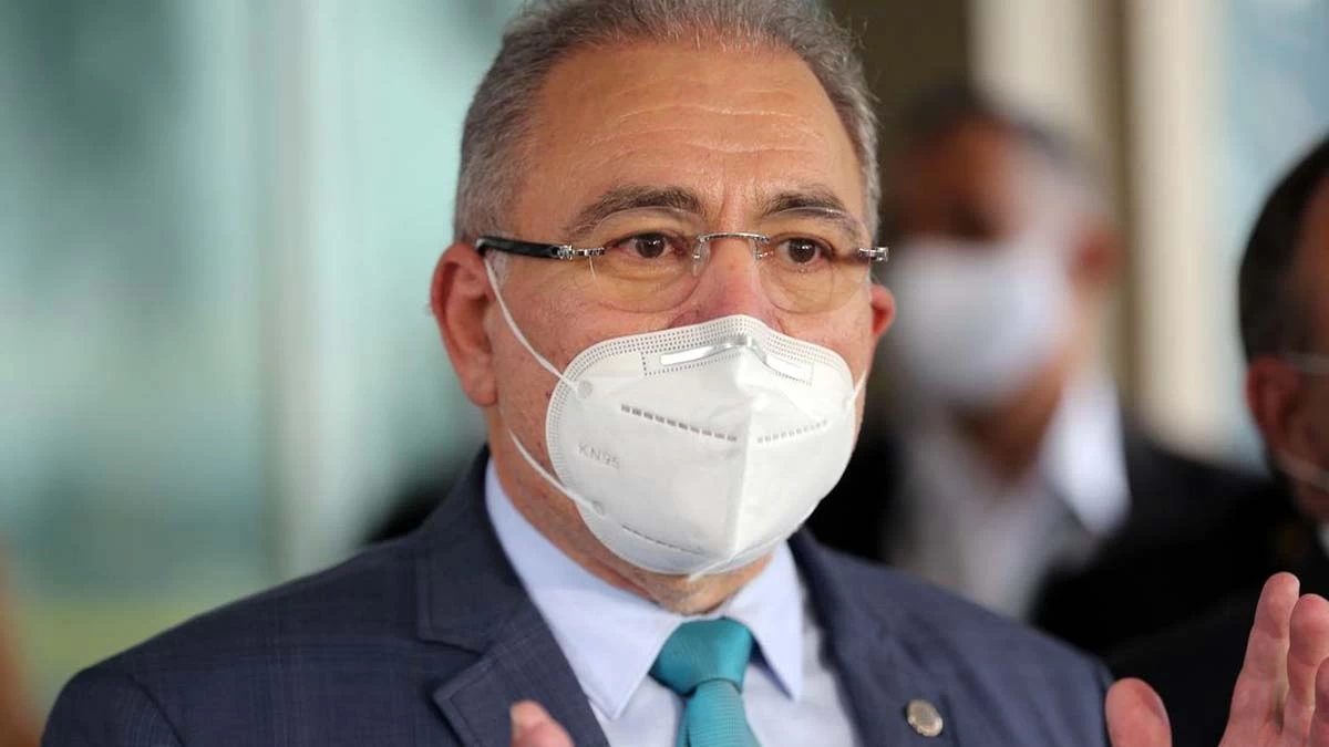 Leia mais sobre o artigo Ministro da Saúde diz não ter pressa para desobrigar uso de máscaras a vacinados