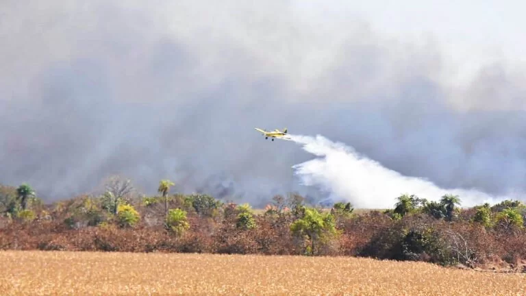 Bombeiros encerram operação de combate a incêndios na região da Serra da Bodoquena