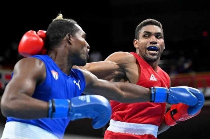 Você está visualizando atualmente Boxe: Abner Teixeira é superado por cubano, mas conquista bronze para Brasil