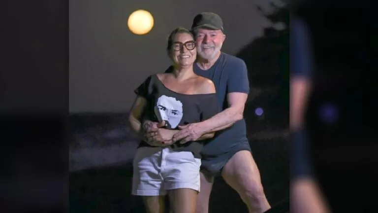 Web pira com atributo físico de Lula e provoca Bolsonaro