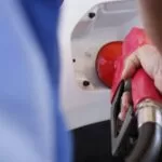 Preço da gasolina bate recorde e sobe pela 3ª semana seguida no Brasil