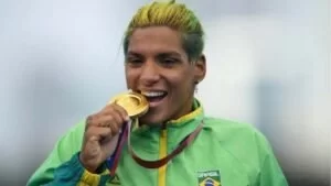Leia mais sobre o artigo Com 19 medalhas garantidas, Brasil iguala o melhor resultado em Olimpíadas