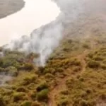 Bombeiros monitoram focos de incêndios próximo ao Porto Geral de Corumbá