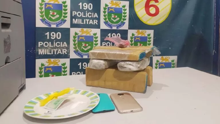 Homem é detido pela PM com 3,5 Kg de maconha escondidos em geladeira