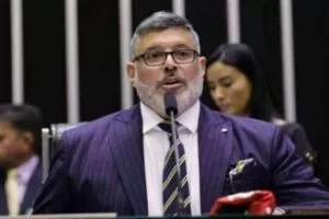 Leia mais sobre o artigo CPI: Alexandre Frota protocola pedido para investigar facada em Bolsonaro