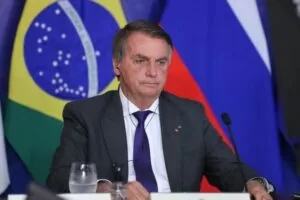 Leia mais sobre o artigo Após encontro com Temer, Bolsonaro volta atrás em ameaças contra o STF