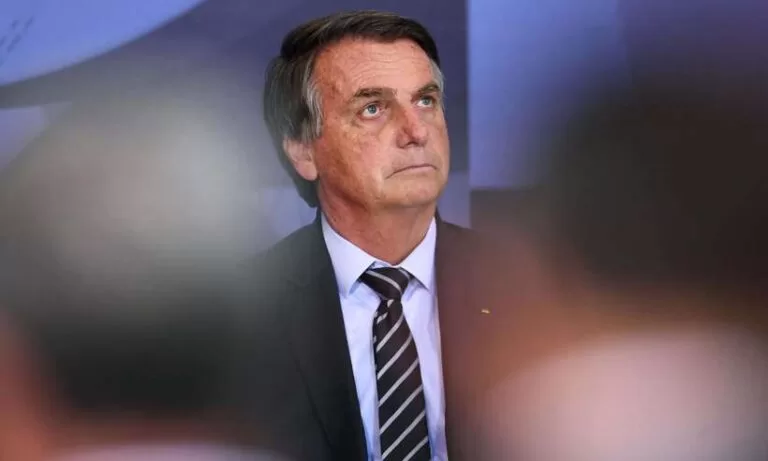 Bolsonaro: ‘A COVID apenas encurtou vidas por alguns dias ou semanas’