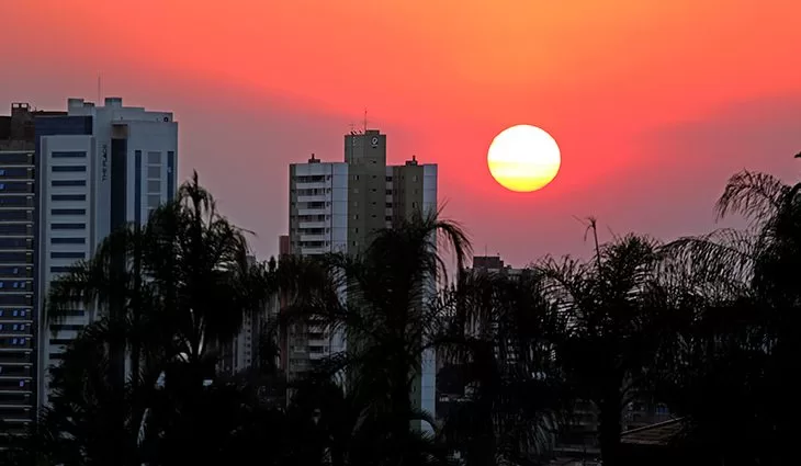 No momento, você está visualizando Terça de tempo firme com destaque para as máximas acima de 35°C em MS