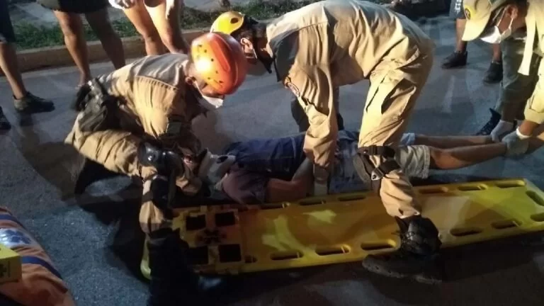 Bombeiros socorrem vítimas de atropelamento no Guatós