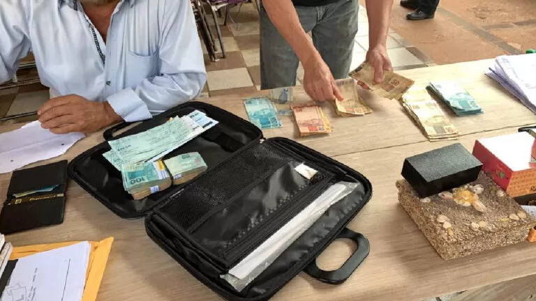 Desvio de dinheiro público leva seis pessoas à prisão em  cidade de MS