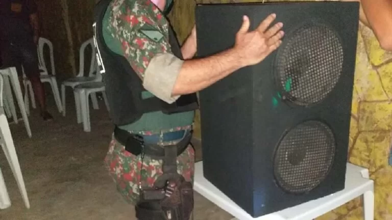 Dono de pagode em Corumbá é multado em R$ 5 mil por poluição sonora
