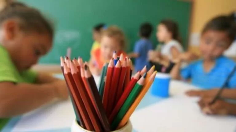 Deputado cobra presença de psicólogo e assistente social nas escolas públicas de MS