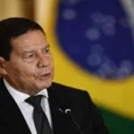 TSE julga nesta terça-feira duas ações contra a chapa Bolsonaro-Mourão