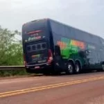 Ônibus da Buser com 42 passageiros se envolve em acidente na BR-262